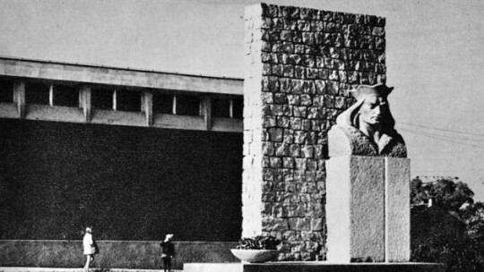 24 maja 1909 – elbląski rzeźbiarz   