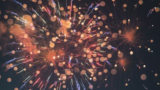 5 sposobów na efektowne zakończenie imprezy - co sprawia, że goście zapamiętają to wydarzenie na długo?