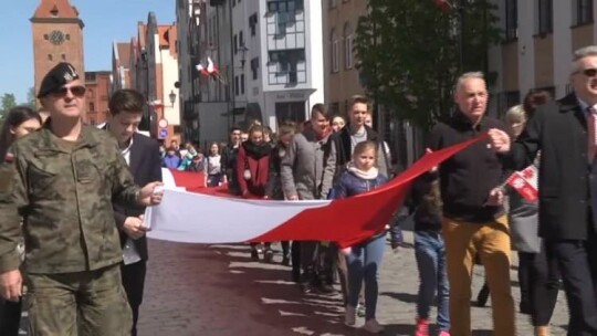Biało – czerwona majówka