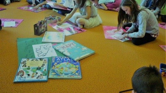 Biblioteczne podróże wakacyjne