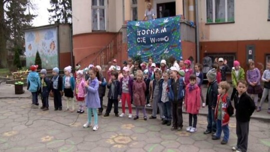 Biedronka cieszy się wiosną! 