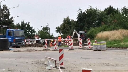 Budują nietypowe rondo