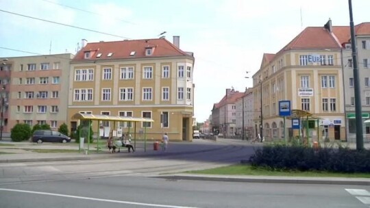 Chcą sprzedać budynek po banku 