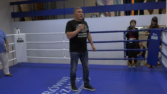 Dariusz "Tiger" Michalczewski ponownie wspiera elbląskich bokserów [VIDEO]