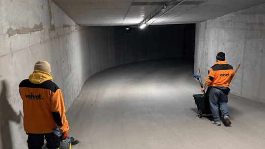 Dlaczego regularne sprzątanie garaży podziemnych zwiększa bezpieczeństwo mieszkańców?