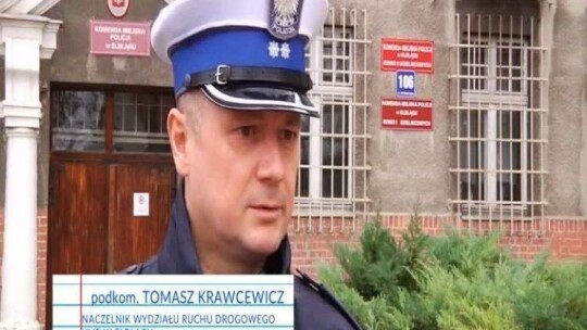 Długi weekend na drogach. Kierowco sprawdź co radzą policjanci z drogówki. 