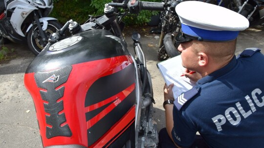 Elbląg: Jechał ścigaczem bez tablicy i licznika. Na koniec okazało się ze to... "wueska"