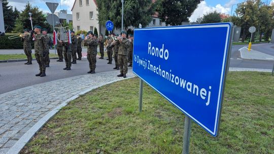 Elbląg oddaje hołd wojsku. Od dziś to Rondo 16 Dywizji Zmechanizowanej