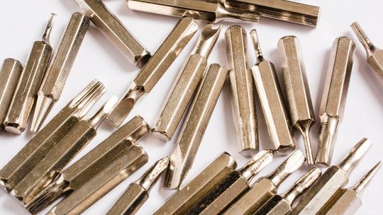 Jak dobrać odpowiedni bit do rodzaju wkrętu?