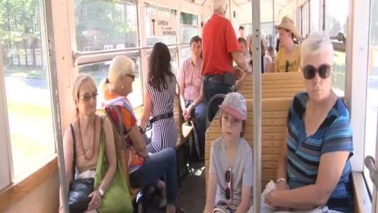 Konstal 5N czeka na pasażerów