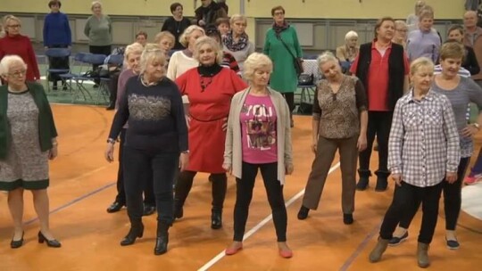 Lekcja tańca dla seniorów
