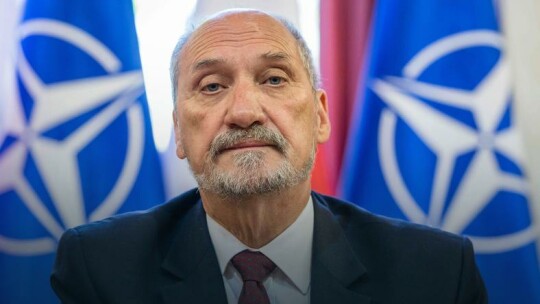 Macierewicz: bataliony NATO w krajach bałtyckich koordynowane z Elbląga