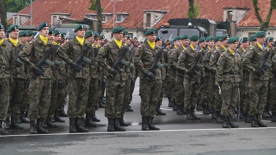 MACIEREWICZ: Przenosimy dowództwo dywizji do innego miejsca