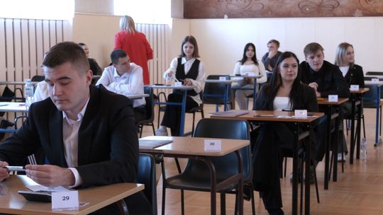 Matura z matematyki i polskiego. Jak poszła uczniom ? [SONDA WIDEO]