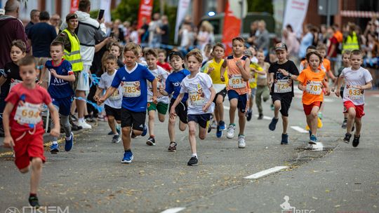 Mini Bieg Piekarczyka. 1100 najmłodszych biegaczy na starcie [ZDJĘCIA]
