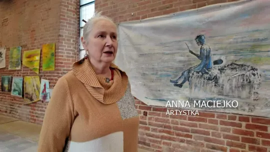 Morskie inspiracje na płótnie i żaglu – jubileuszowa wystawa Anny Maciejko