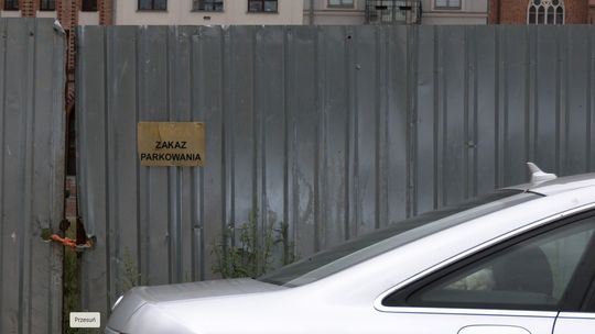Nasilił się problem z parkowaniem na starówce