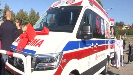 Nowa karetka przyjechała do szpitala 