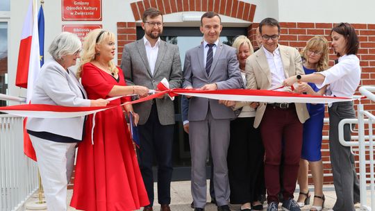 Nowa przestrzeń kultury i edukacji. GOK i Biblioteka w Zwierznie już otwarte [WIDEO]