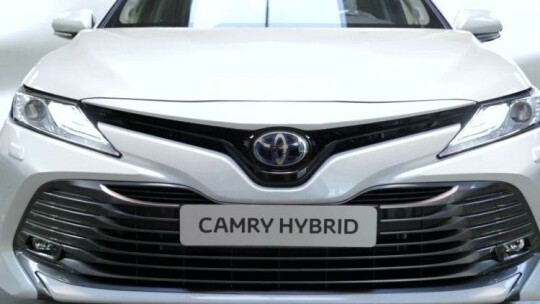 Nowa Toyota Camry Hybrid