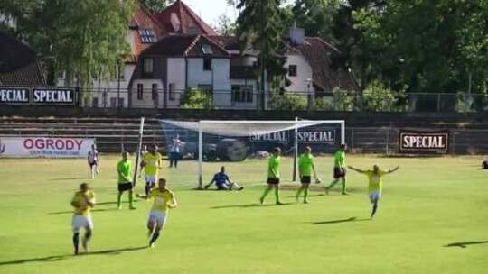 Olimpia spada do III ligi