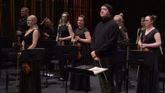 Orkiestra zagra w rytmie serca