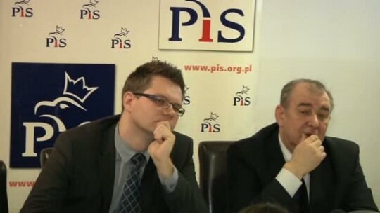 PiS mierzy w referendum