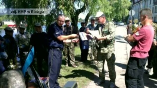 Policjanci łapali... niezłe rybki