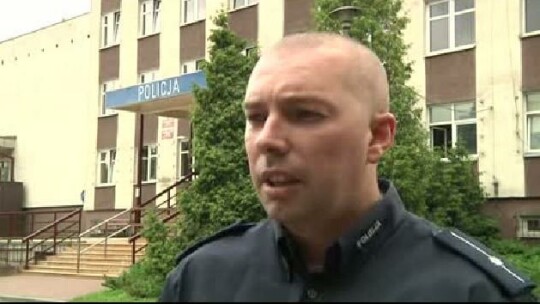 Policjant raniony nożem