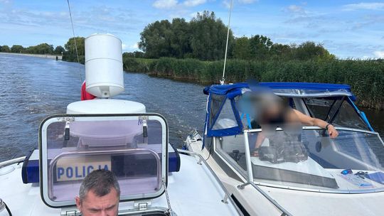 Pomagają i chronią także na wodzie