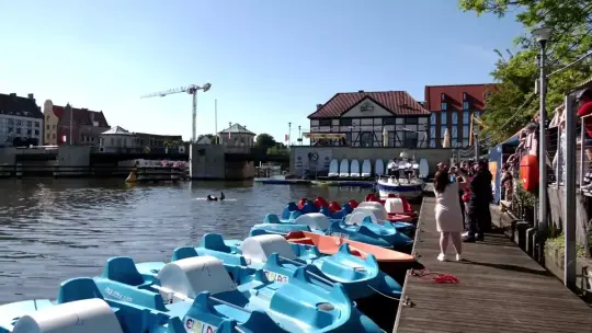 Ratowali tonących, ćwiczyli reanimację i uczyli się reagować. Tak wyglądała lekcja bezpieczeństwa w Elblągu [WIDEO]