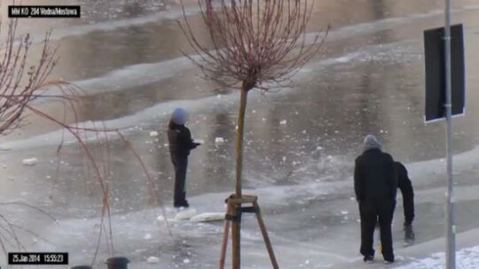 Stąpali po cienkim lodzie