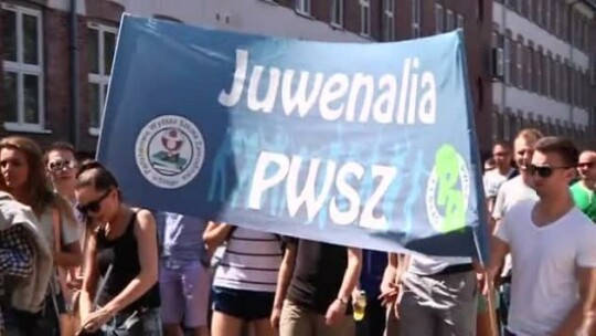 Studenci opanowali miasto