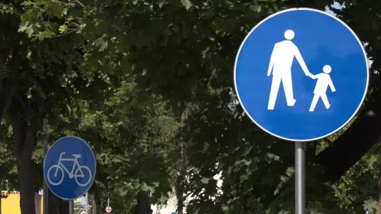 Trwa budowa ścieżki rowerowej wzdłuż alei Grunwaldzkiej