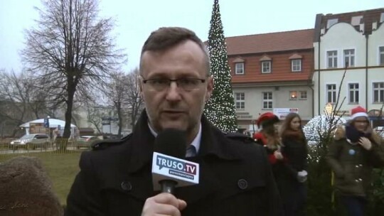 Wesołych Świąt wolnych od wszelkich zmartwień życzy Dariusz Frąckiewicz - Przewodniczący Rady Miejskiej w Braniewie