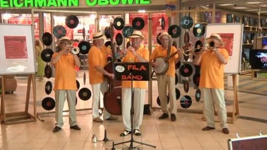 Zakupy przy dźwiękach jazzu