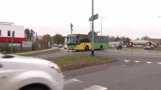 Zbliża się okres Wszystkich Świętych. Będzie więcej kursujących autobusów