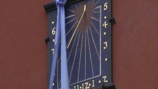 Zegar słoneczny wrócił na dawne miejsce
