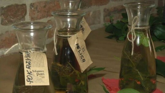 Ziołowe herbaty na pierwszym planie