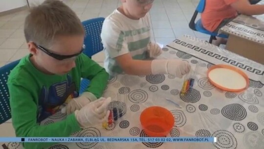 Zostań fanem robotów, eksperymentuj, programuj, baw i ucz się razem z nami!