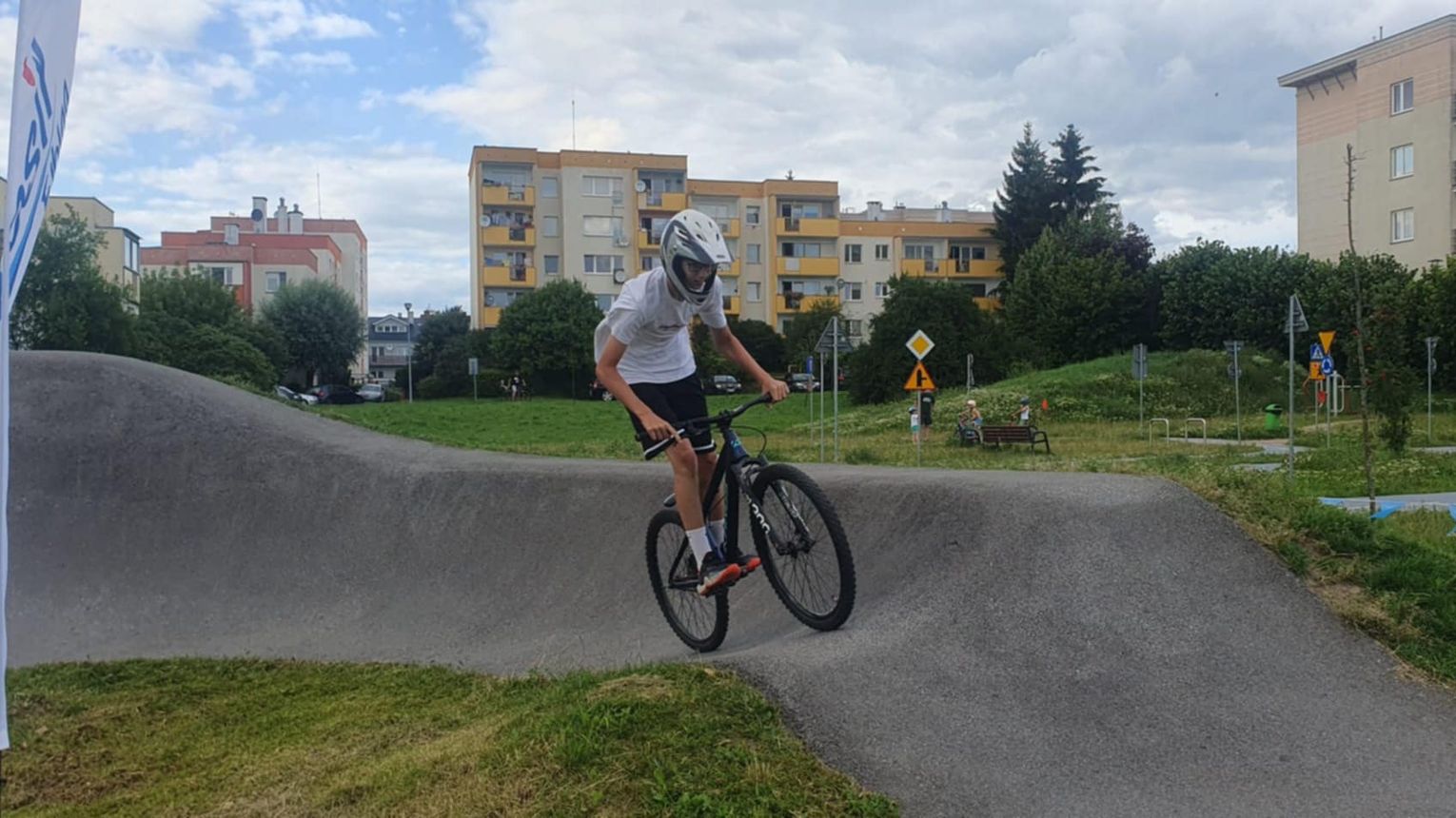 Zawody dla dzieci i młodzieży na pumptracku nad Jarem