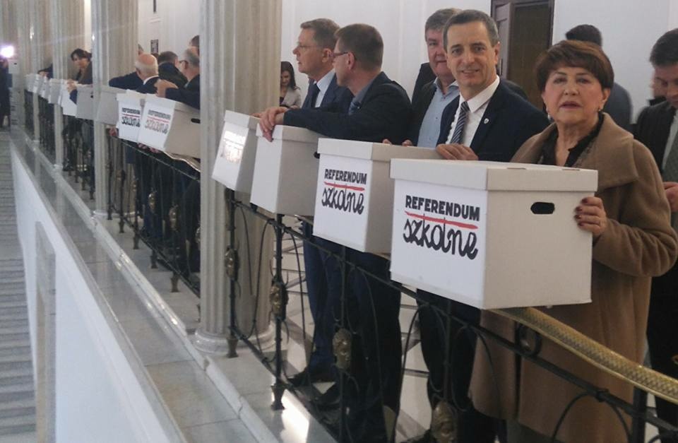 Będzie referendum w sprawie oświaty? 