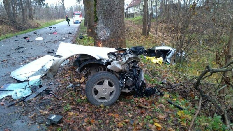 Braniewo: W tragicznym wypadku zginęło dwóch młodych mężczyzn