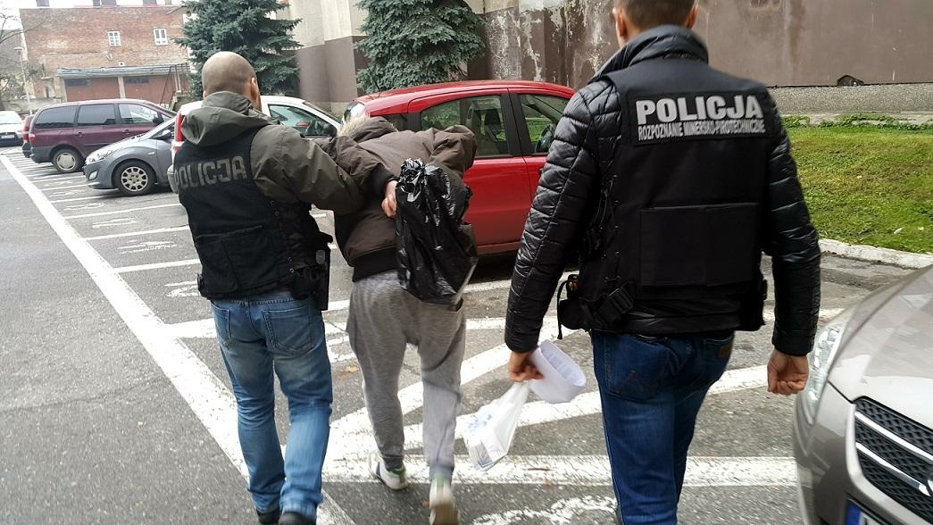 Elbląg: Jaka kara dla mężczyzny, który pobił swoją babcię?