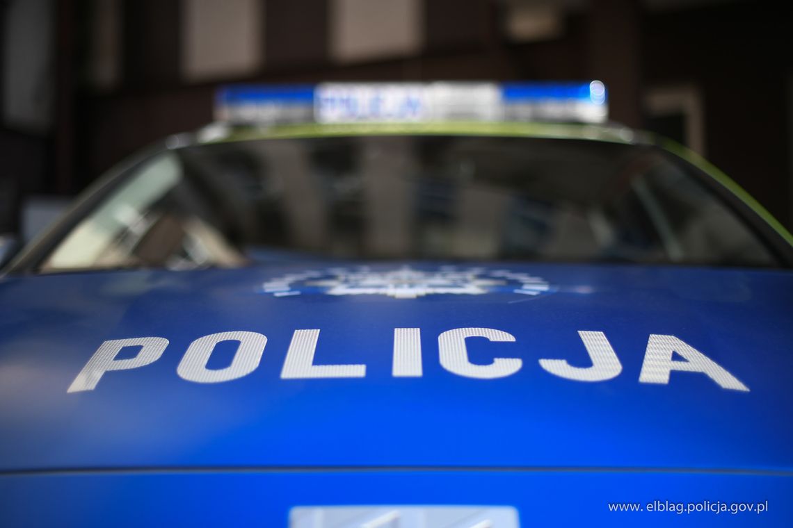 Eskortowali ciężarną do szpitala