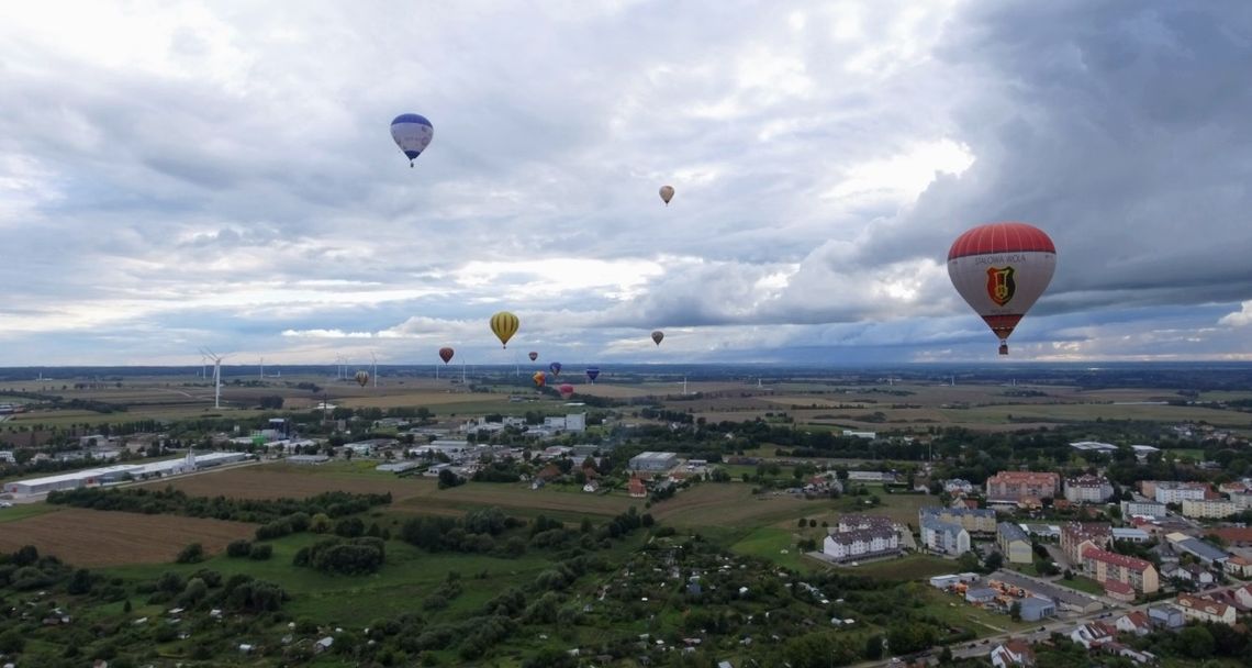 Kolorowe niebo nad Pasłękiem. Przed nami zawody balonowe