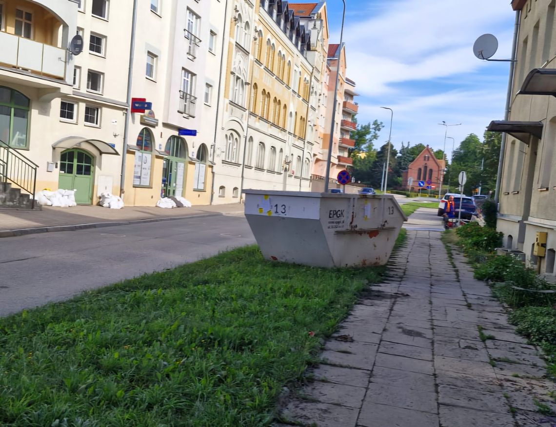 Kontenery na odpady popowodziowe