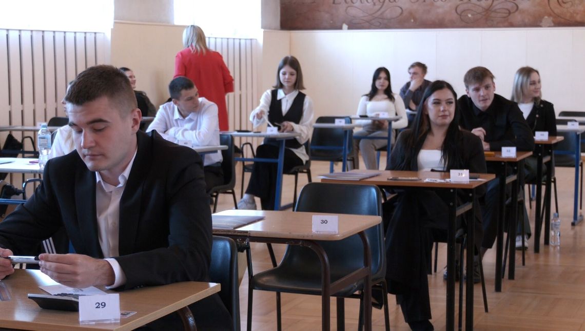 Matura z matematyki i polskiego. Jak poszła uczniom ? [SONDA WIDEO]