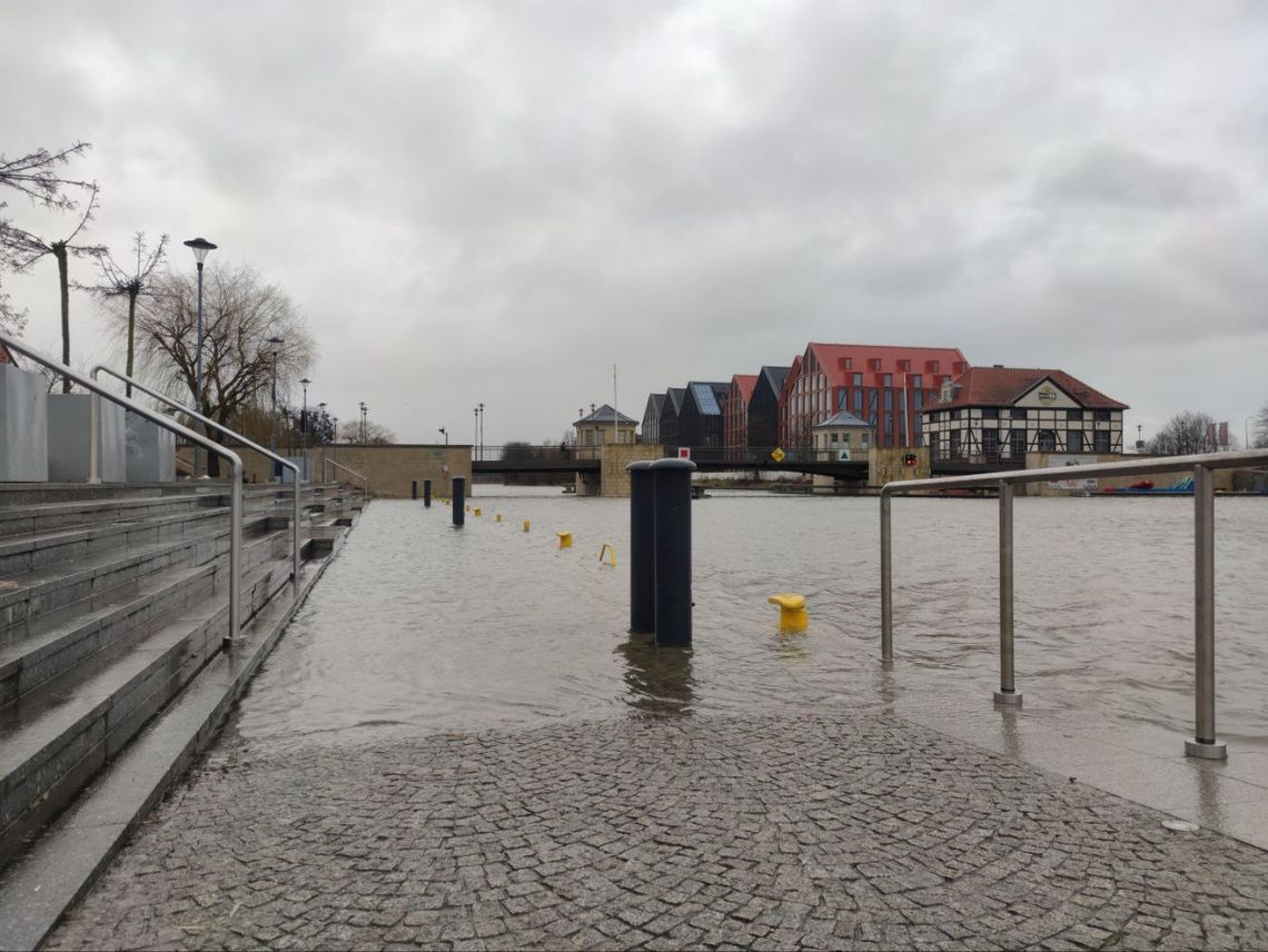 Poziom wód w regionie rośnie [ZDJĘCIA]