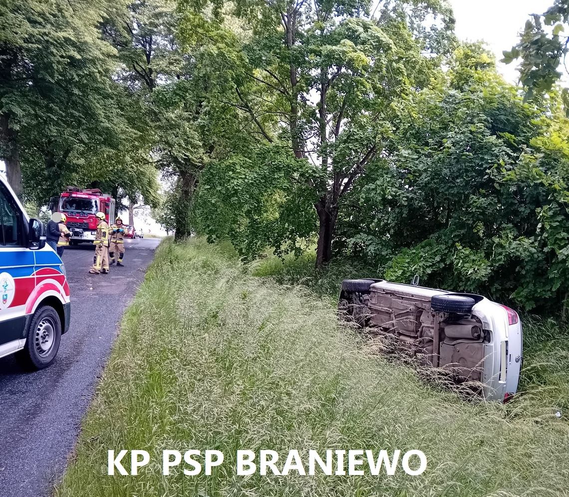 Volkswagen wypadł z drogi